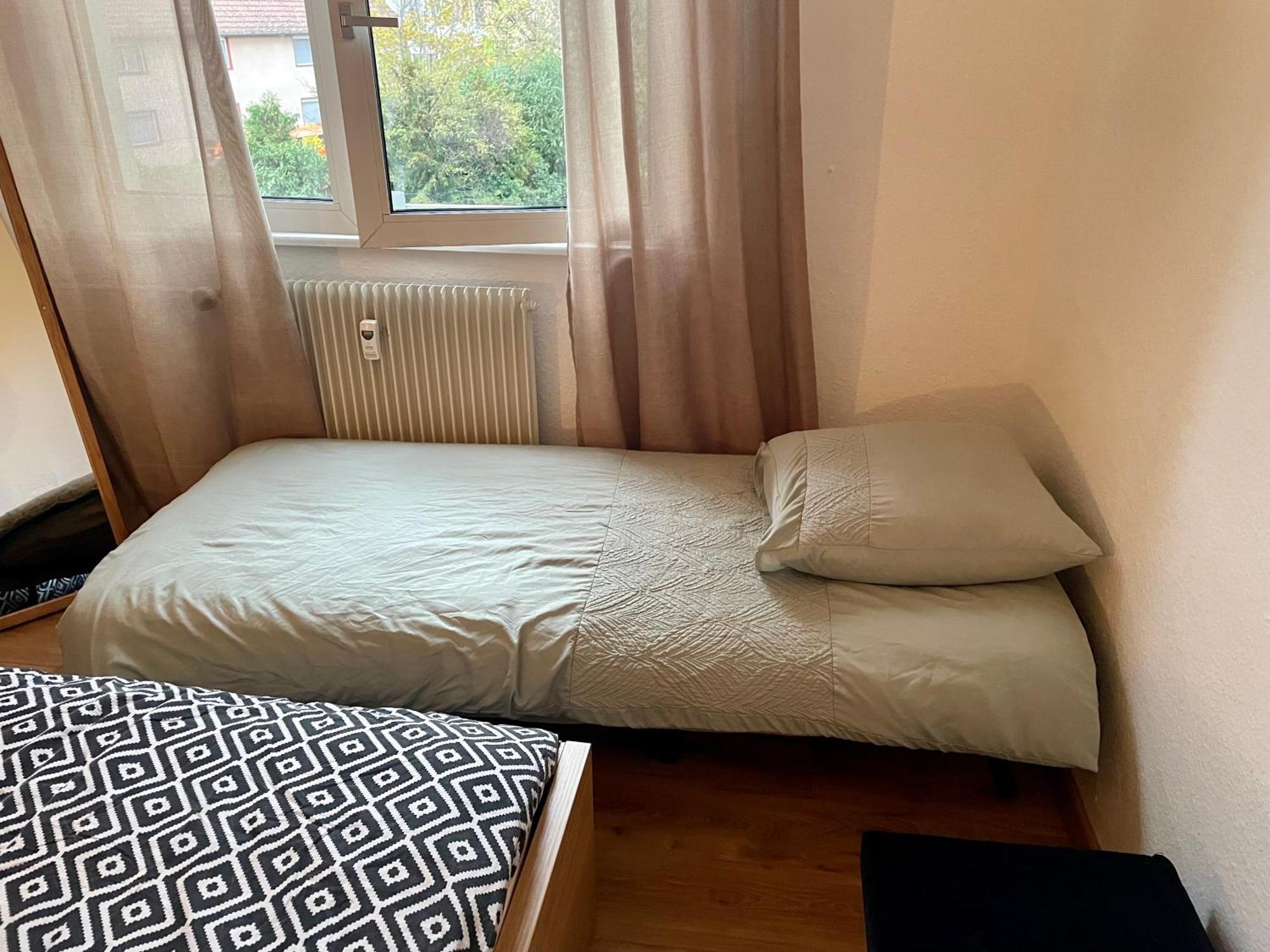 Appartement 2 P. Parking Gratuit 8 Mn à Pied Du Centre *